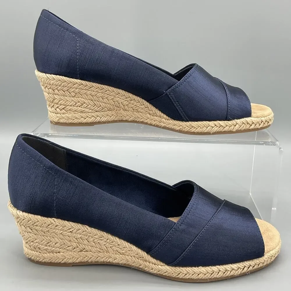 NEW Easy Street Women’s Jasper Wedge Sandals Navy Size 7.5N